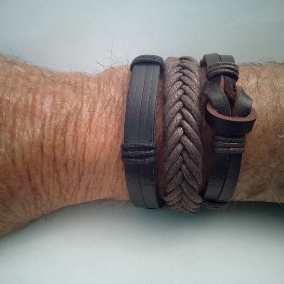 #Bracelets - Picture 3 of 4